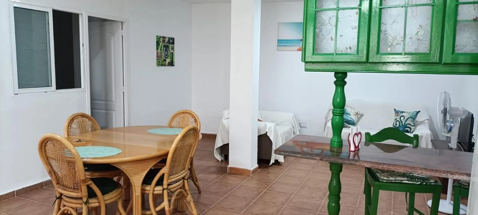 Habitacion En Un Bajo 2 Camas Individual Casa Compartida Abades  Apartment Abades (Tenerife)