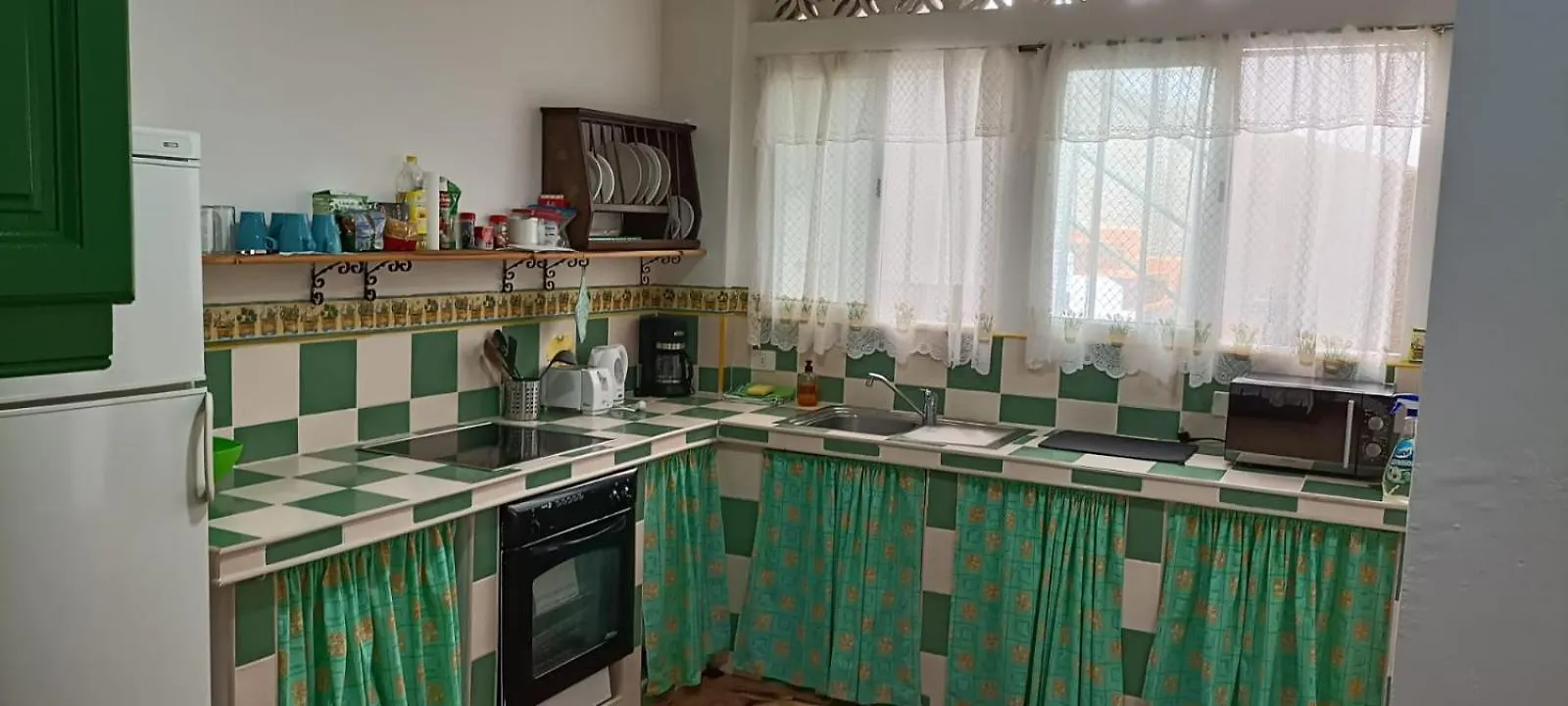 Apartment Habitacion En Un Bajo 2 Camas Individual Casa Compartida Abades  Spain